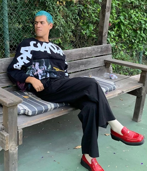 Omar Apollo Measurements and Facts