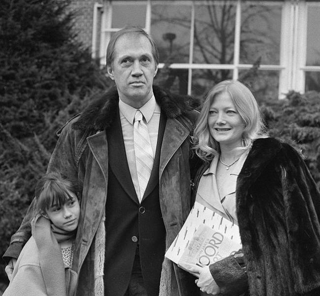 David Carradine as seen with his wife Gail and daughter Kansas in 1987