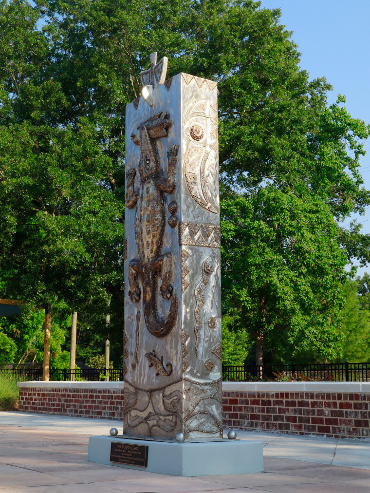 Memory Keeper Sculpture.