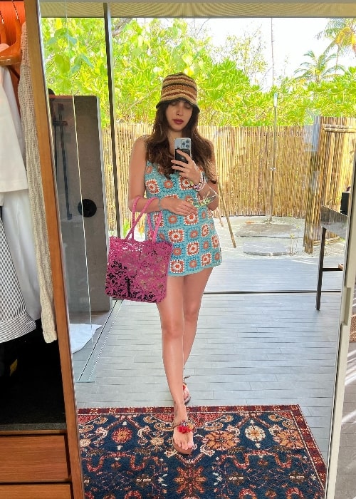 Antara Motiwala as seen while taking a mirror selfie in Maldives in March 2023