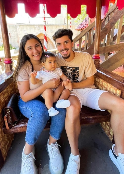 Vitinha as seen in a picture with his wife Tatiana Torres and daughter Mafalda Ferreira that was taken August 2022, in Parc Astérix
