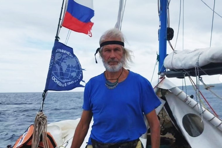 Russian expedition attacked by sharks off coast of Vanuatu