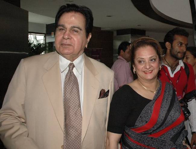 Saira Banu as seen with her husband Dilip Kumar
