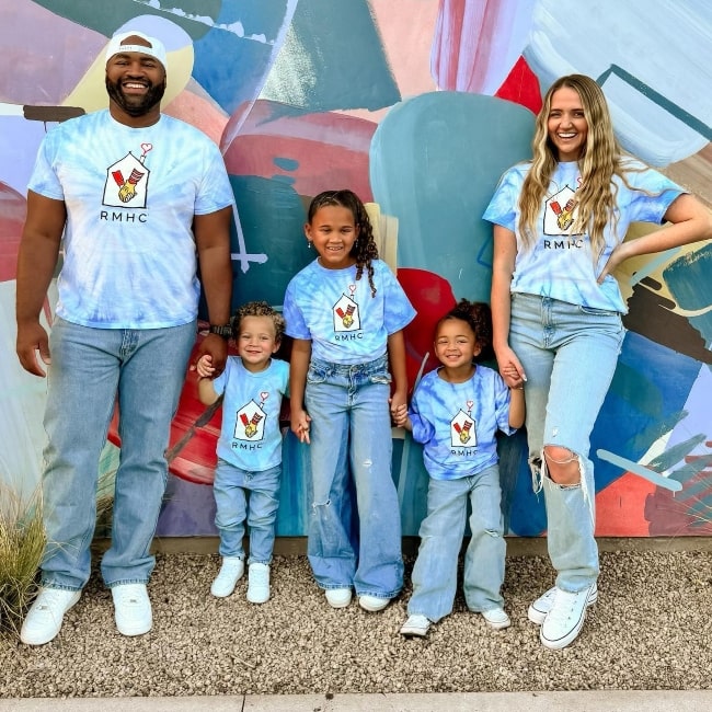 Harper Fluellen as seen in a picture with her parents and siblings that was taken in November 2023