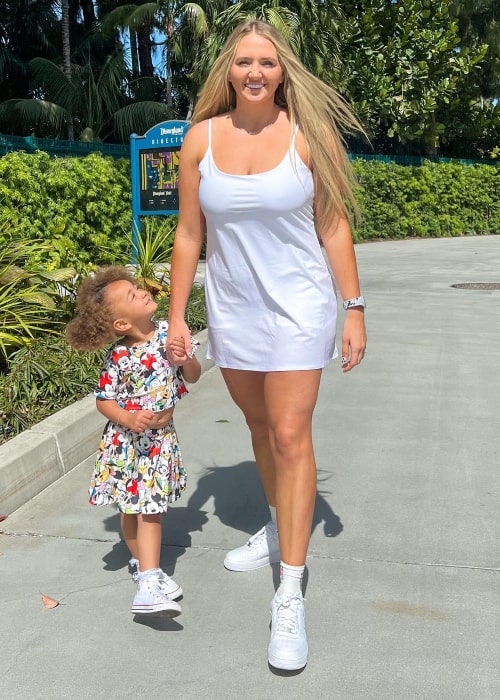 Alyssa Fluellen as seen in a picture with her daughter Harper in March 2023