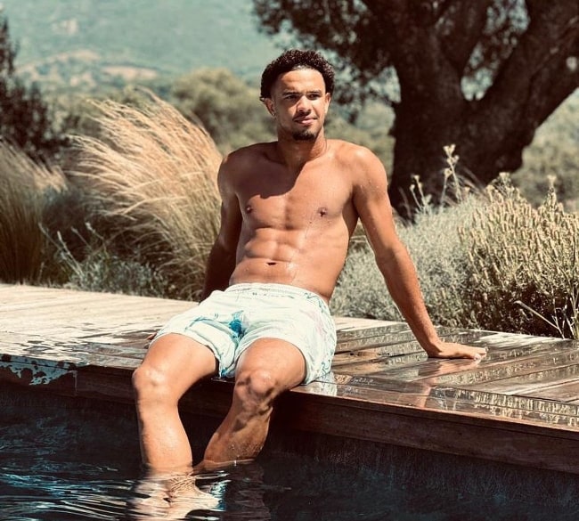 Warren Zaïre-Emery as seen while posing shirtless for a picture during a vacation in July 2023