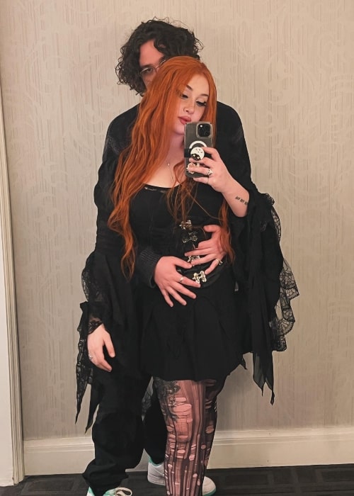 Zudoia as seen in a selfie with his beau cosplayer Erika M that was taken in December 2023