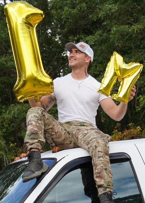 Jake Dufner as seen in a picture that was taken in September 2022, celebrating 1 million on Instagram