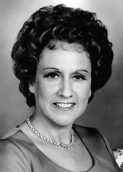 Photo of Jean Stapleton from the 1977 Tony Awards television program