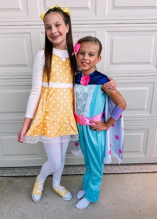 Olivia Johnson as seen in a picture with her younger sister Peyton taken in November 2023