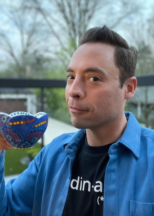 Jeff Mauro as seen taking an Instagram selfie in May 2022