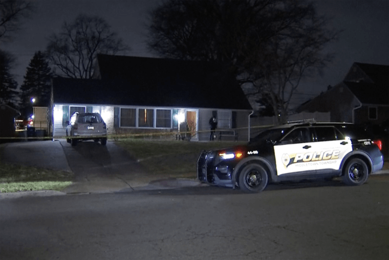 Middletown Pennsylvania Police Outside House