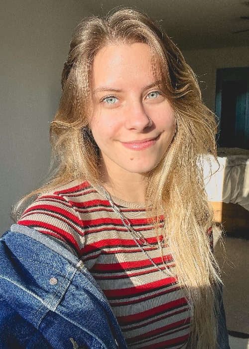 NoisyButters as seen in a selfie that was taken in January 2024