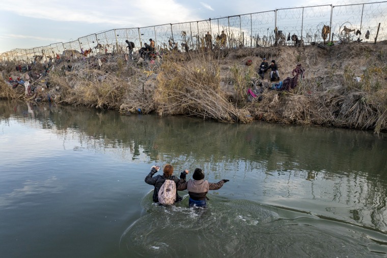 Migrants Continue To Cross Southern Border As Washington Lawmakers Struggle To Find Solution