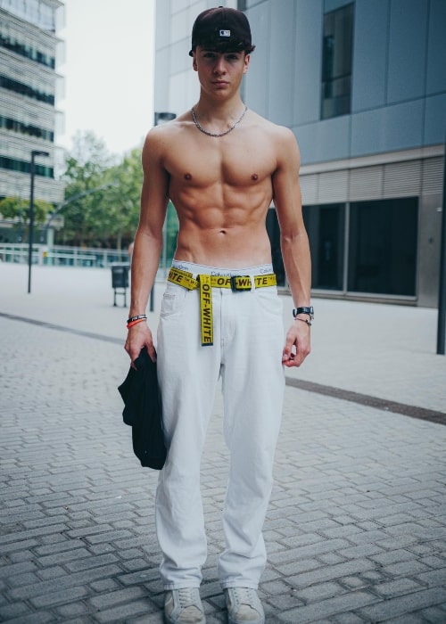 Apolo Ribera as seen in a shirtless picture that was taken in July 2023