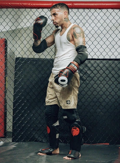 Rauw Alejandro Body Measurements