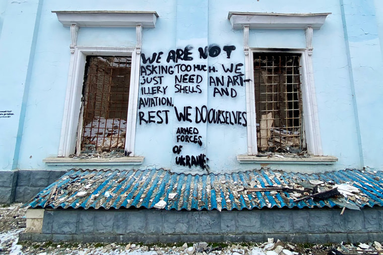 Graffiti on the town hall in Chasiv Yar, Donetsk Oblast.