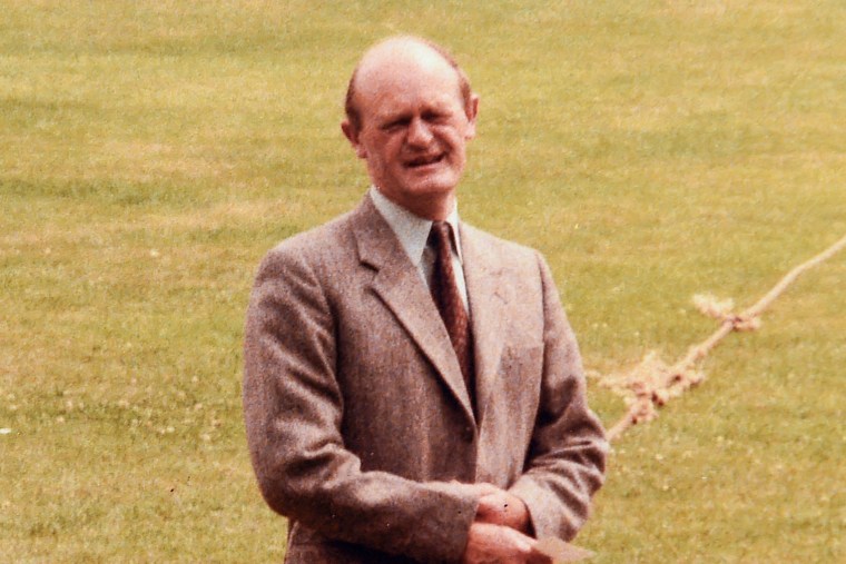Mr. Jack Porch's farewell speech on signing off from his fifteen-year tenure at Maidwell in 1978.