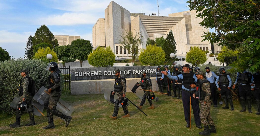 Pakistan’s Powerful Military Faces New Resistance From Courts