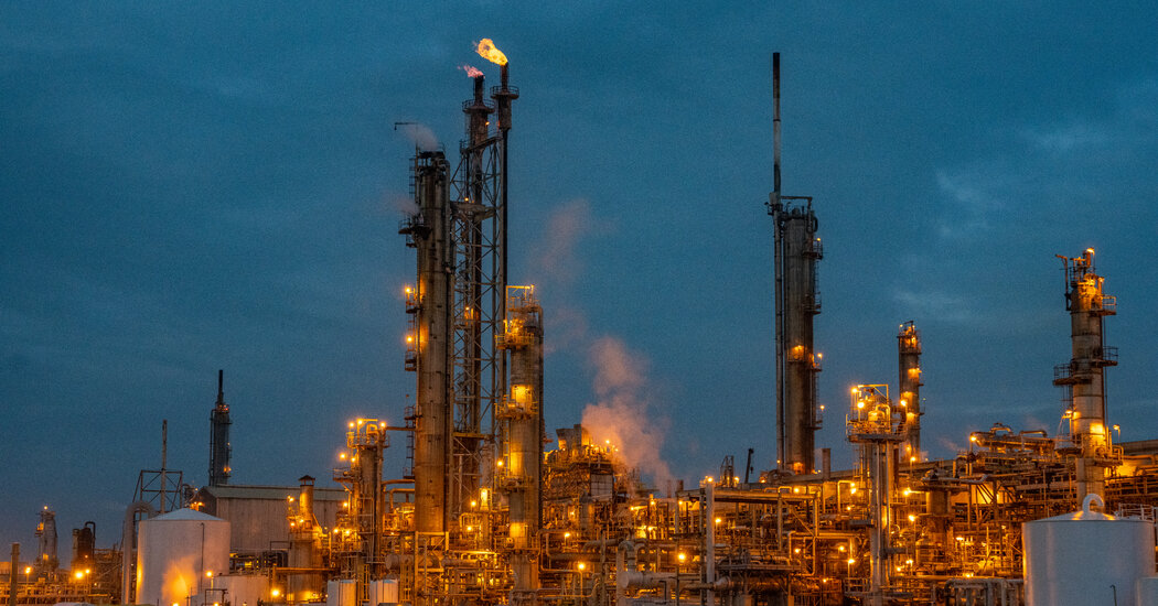 Why Some Countries Find It Hard to Move Away From Fossil Fuels