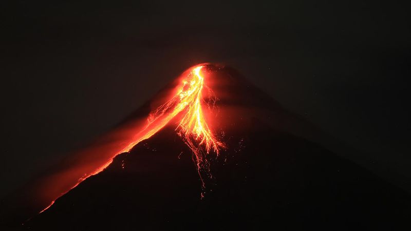 Thousands evacuated in Philippines as Mount Mayon volcano spews lava and sulfuric gas | CNN