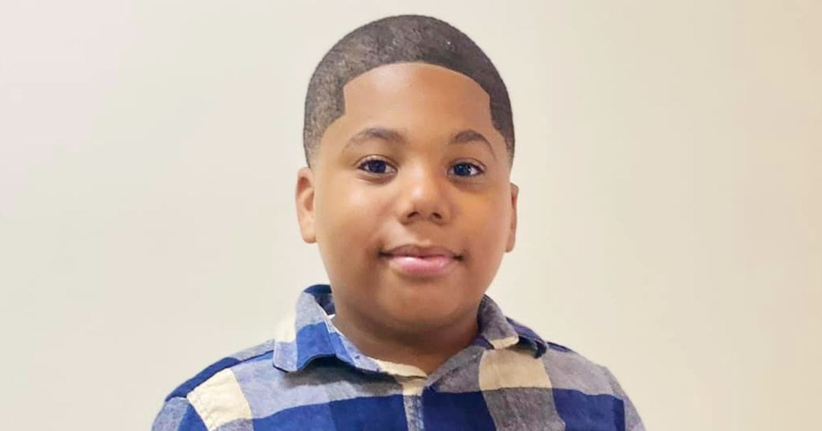 Mississippi police officer who shot 11-year-old boy suspended without pay