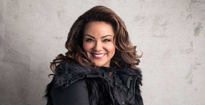 Katy Mixon Bio, Early Life, Career, Net Worth and Salary