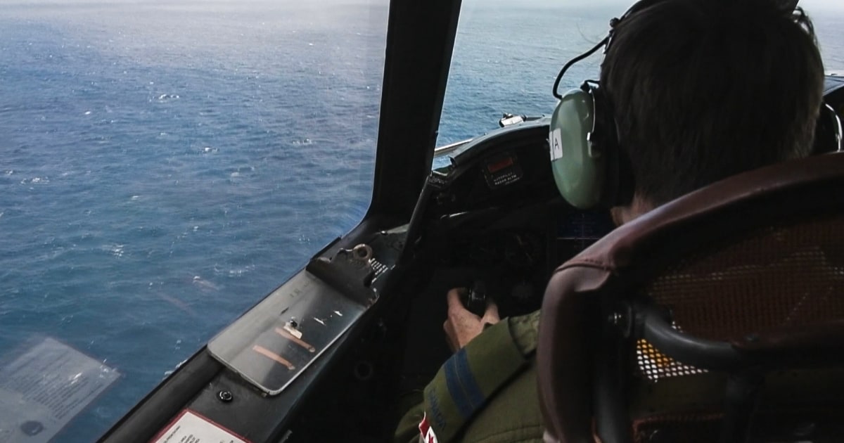 Missing Titanic submersible live updates: Desperate push to find sub before oxygen supply runs out