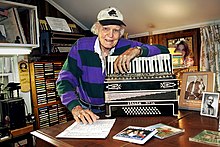 Bob McQuillen Biography, Age, Height, Wife, Net Worth and Family