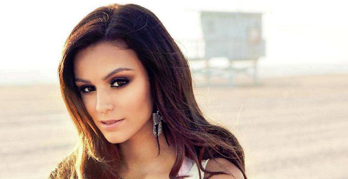 Cher Lloyd Bio, Early Life, Career, Net Worth and Salary