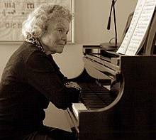 Jeanne Bamberger Biography, Age, Height, Wife, Net Worth and Family