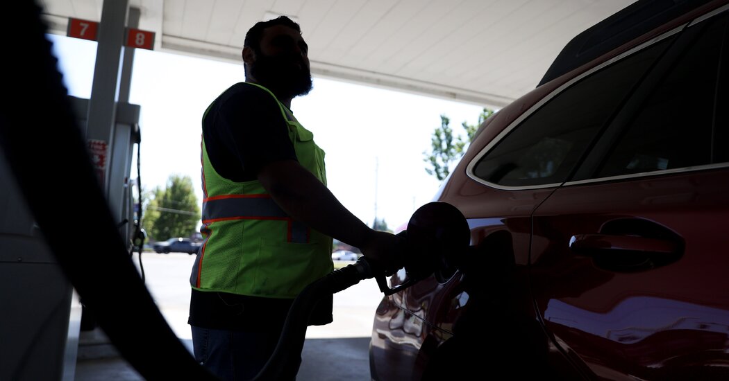 Oregon May Soon Let People Pump Their Own Gas