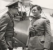 Simon Scott (actor) Biography, Age, Height, Wife, Net Worth and Family