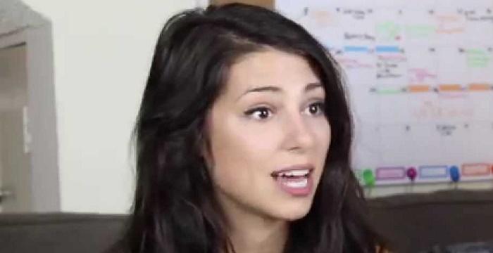 Stevie Boebi Bio Bio, Early Life, Career, Net Worth and Salary