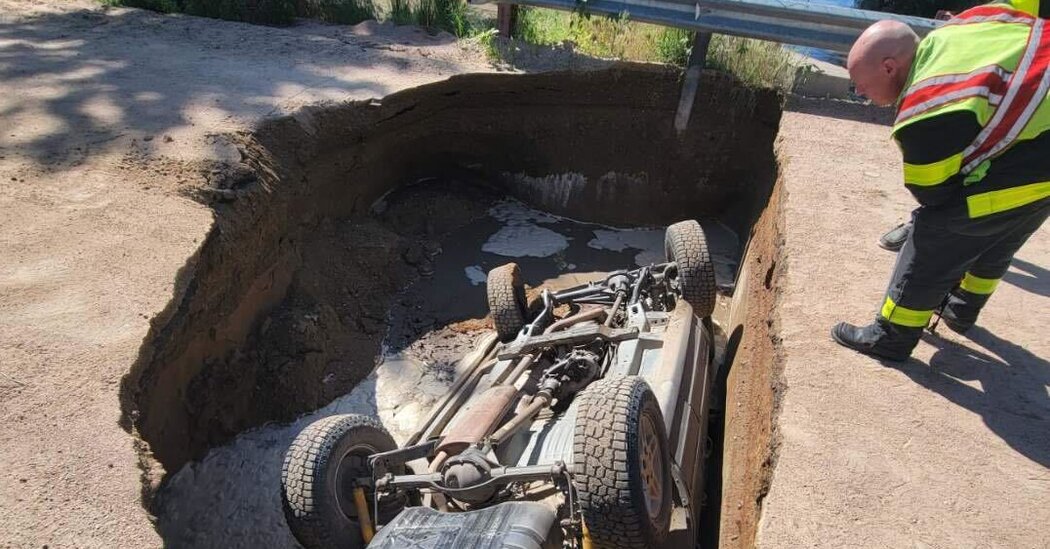 Teen Flying a Drone Discovers 2 Trapped in Car in a Flooded Sinkhole