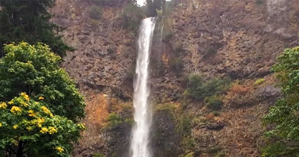 Hiker killed in 200-foot fall at Oregon's Multnomah Falls