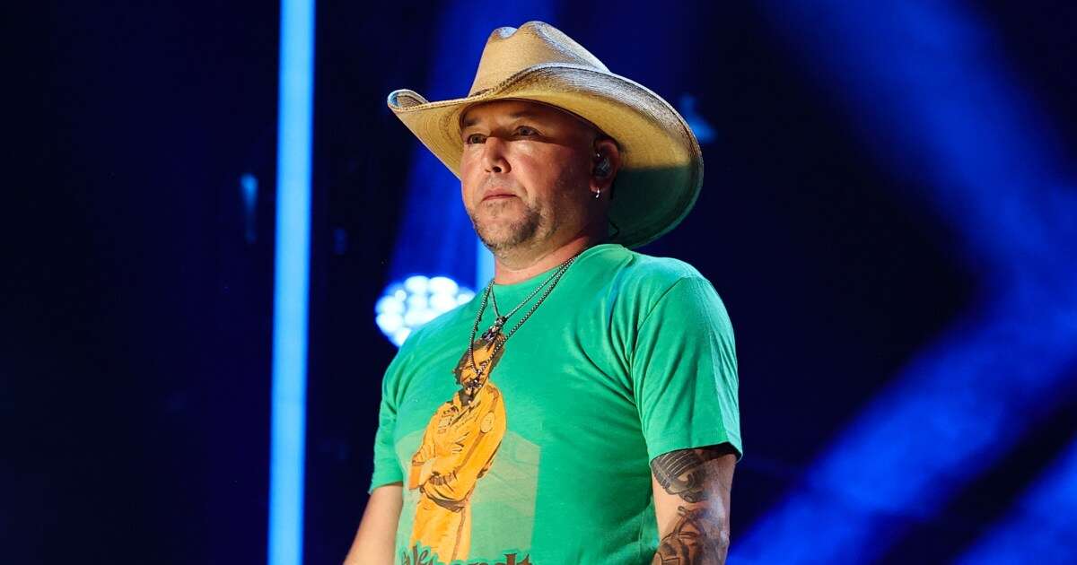 Jason Aldean gives update after suffering heat exhaustion and running offstage during concert