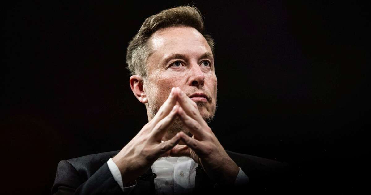 Elon Musk says Twitter will change it's logo