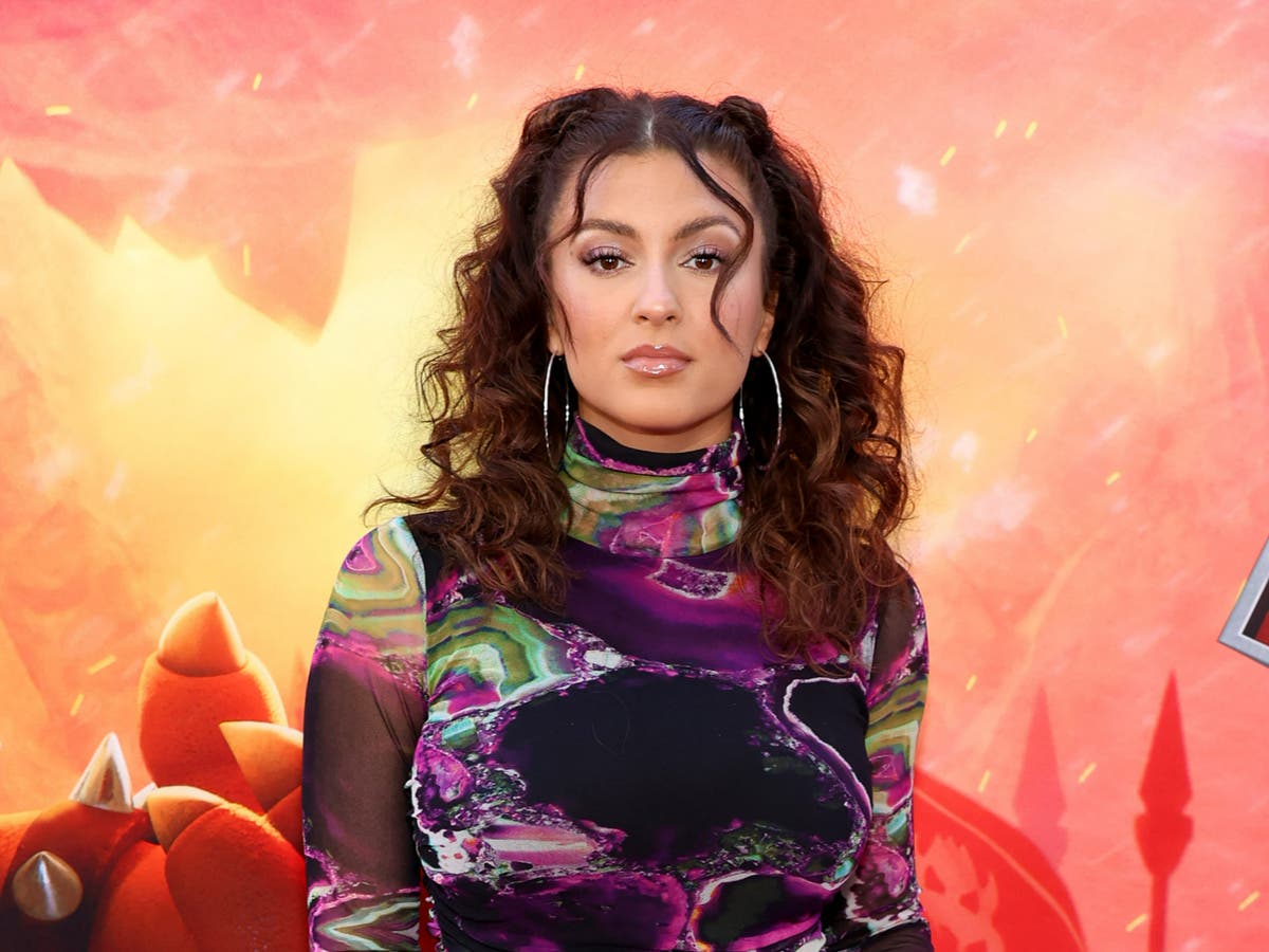 Tori Kelly’s husband shares health update after singer ‘rushed to hospital’