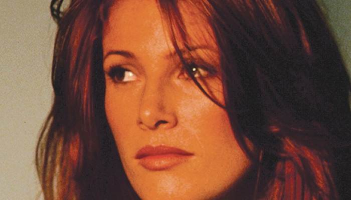 Angie Everhart Bio, Early Life, Career, Net Worth and Salary