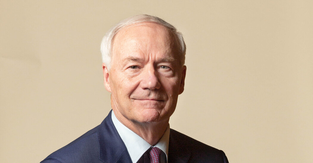 Asa Hutchinson Makes Pitch as Bigger Names and Personalities Crowd Him Out