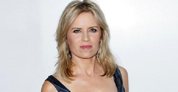 Kim Dickens Bio, Early Life, Career, Net Worth and Salary