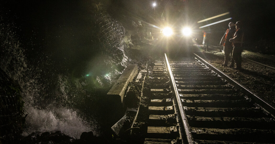 Metro-North and Amtrak Service Still Affected by Sunday’s Storm