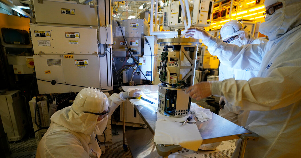 One Reason the U.S. Can’t Quit China? Chips.