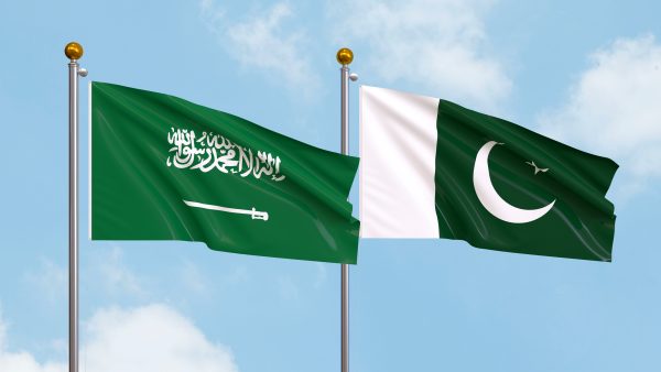 Saudis Deposit $2 Billion in Pakistan’s Central Bank Ahead of Key IMF Meeting