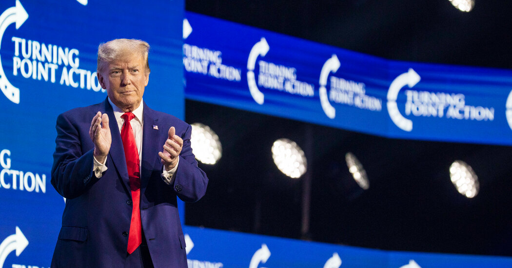 Target Letter to Trump Raises Possibility of Obstruction and Fraud Charges