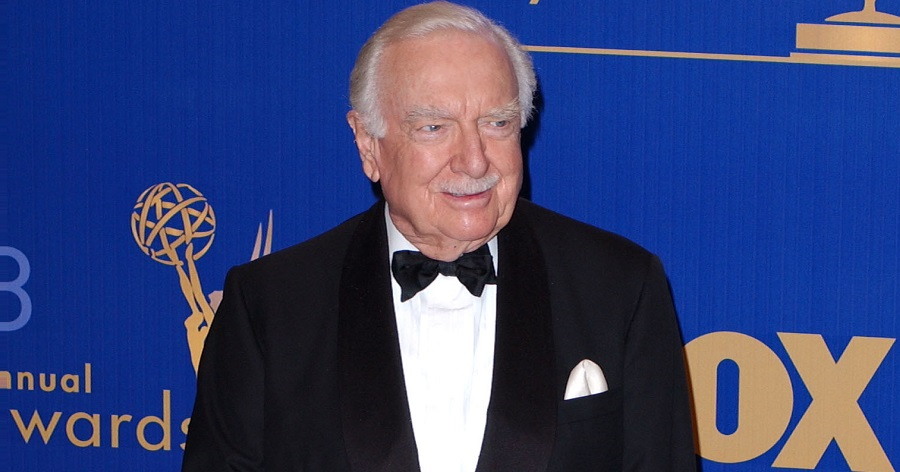 Walter Cronkite Bio, Early Life, Career, Net Worth and Salary