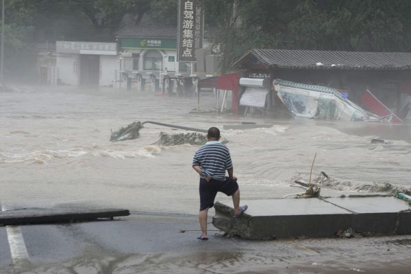 Floods Around Beijing Kill At Least 20, Leave 27 Missing as Thousands Evacuated