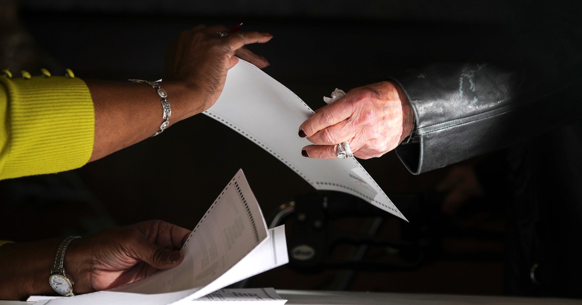 Mississippi cannot strip convicts of right to vote, federal appeals court rules