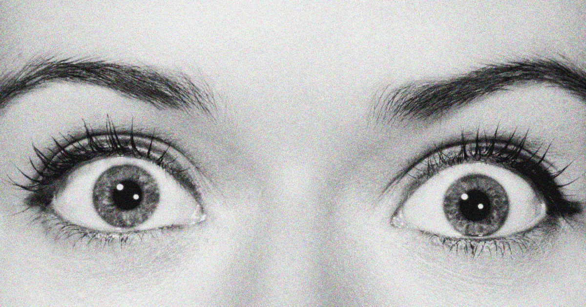 Don't rub castor oil in your eyes, doctors say, no matter what they do on social media